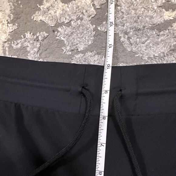 Athleta Go Far Travel Pant Size 2 Black Pull On Jogger Pleated Zip Pockets Cargo - Picture 9 of 10